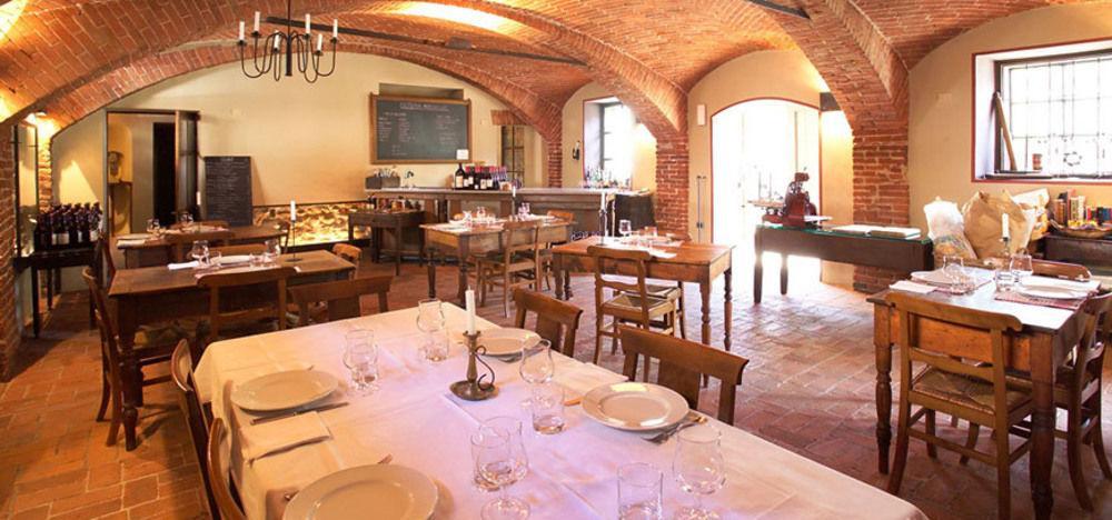 Albergo Cantine Ascheri Bra Exterior photo